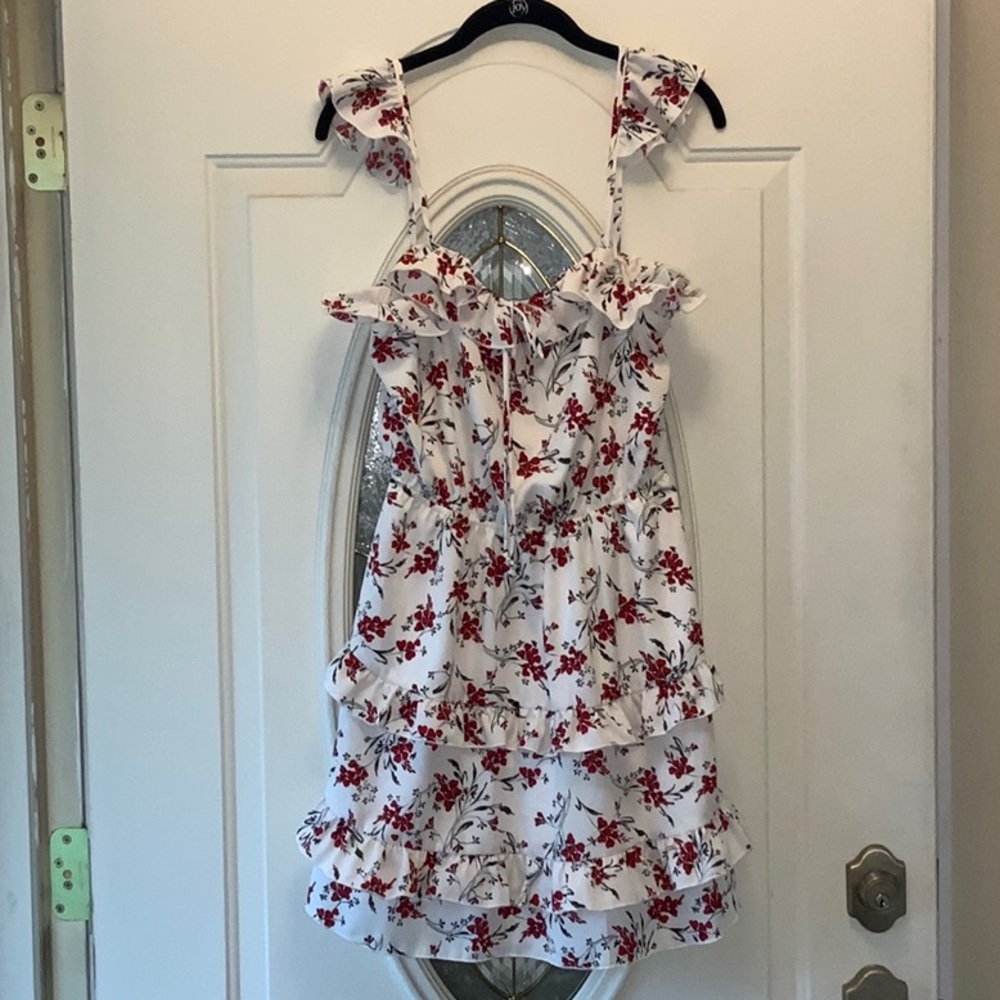 Romantic Floral Ruffled Dress. Size Medium.